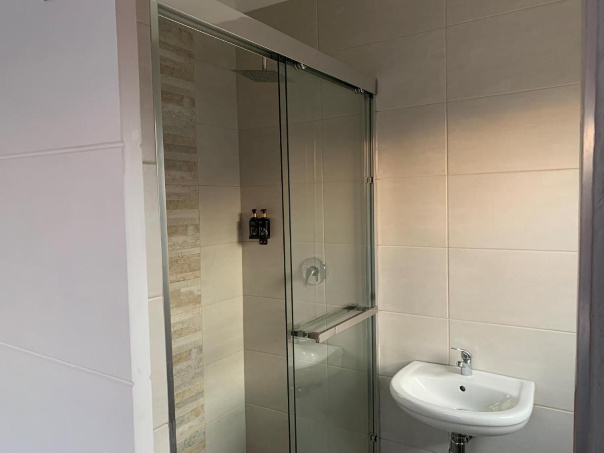 Elephant House, 2 Bedroom House, Next To Pilanesberg And Sun City Mogwase Buitenkant foto