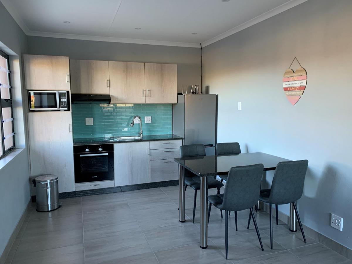 Elephant House, 2 Bedroom House, Next To Pilanesberg And Sun City Mogwase Buitenkant foto