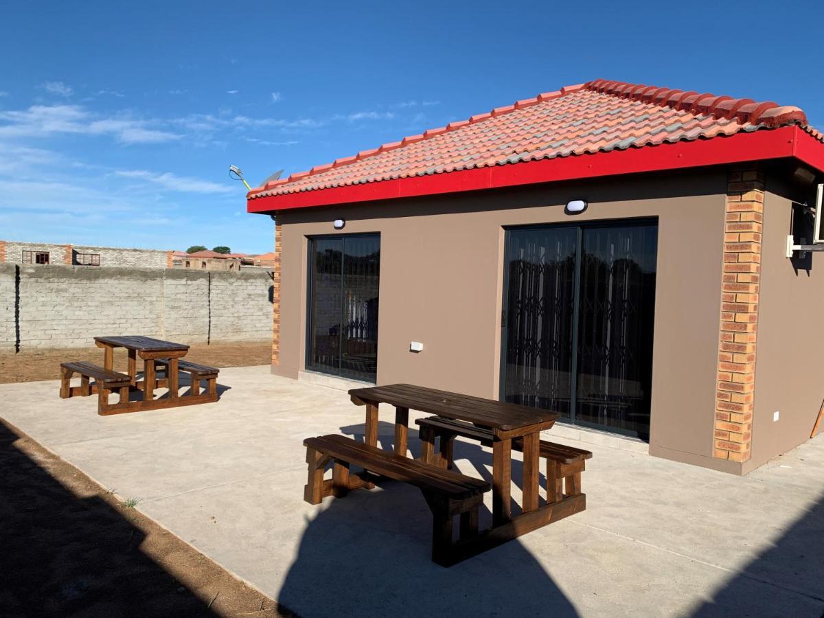 Elephant House, 2 Bedroom House, Next To Pilanesberg And Sun City Mogwase Buitenkant foto