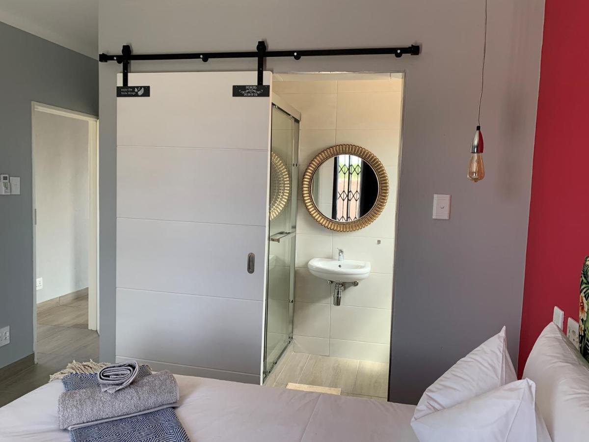 Elephant House, 2 Bedroom House, Next To Pilanesberg And Sun City Mogwase Buitenkant foto